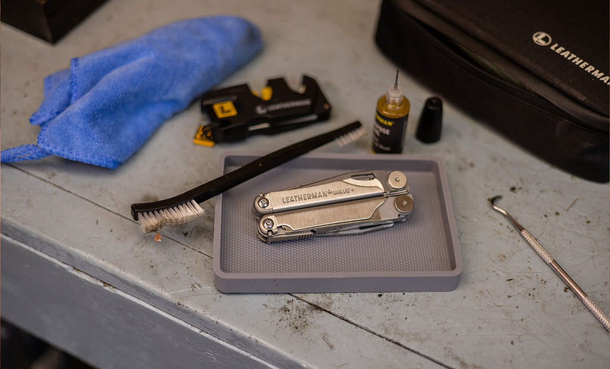 Translation missing: en.Leatherman maintenance kit with a Wave