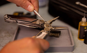 Translation missing: en.Cleaning a Leatherman Wave with the cleaning Pick