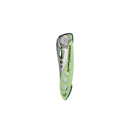 Translation missing: en.Folded Skeletool® KB pocket knife with Verdant handle and circular cutout accents